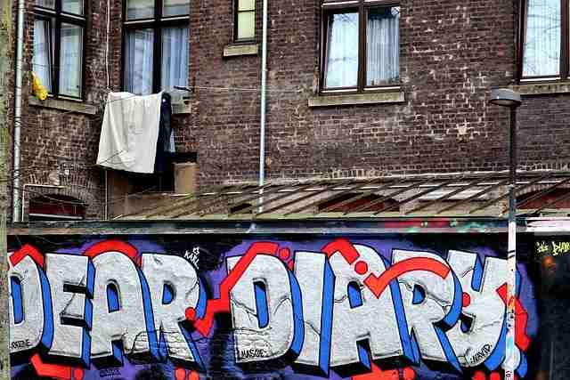 91黑料商业模式:法务警示红与黑